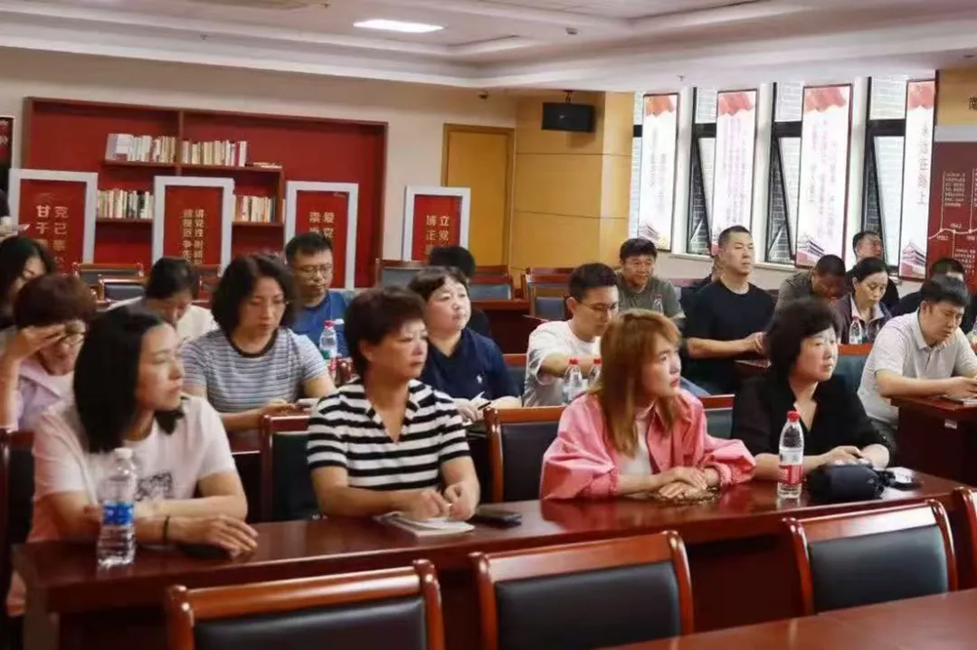 问道江海研高考 聚力赋能促提升 ——我市高中名优教师赴南通开展专题研修纪实-第9张图片-四季读书网 问道江海研高考 聚力赋能促提升 ——我市高中名优教师赴南通开展专题研修纪实-第9张图片-四季读书网