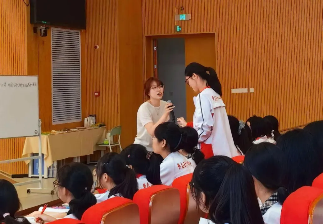 锚定高考明方向,深耕高二蓄势能 ——青岛市高二历史教研活动在青岛杜威实验学校举行-第21张图片-四季读书网