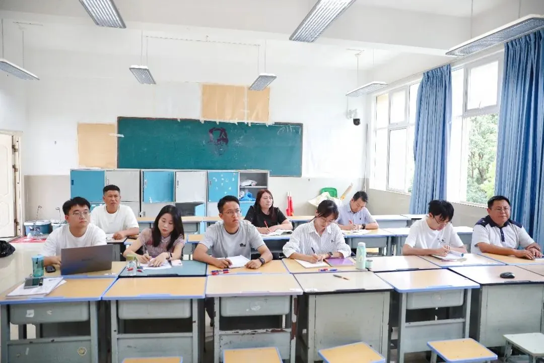 集思汇智研一轮,同心笃行备高考——保山一中开展2027届高三一轮复习计划暨教学质量提升展评活动-第36张图片-四季读书网 集思汇智研一轮,同心笃行备高考——保山一中开展2027届高三一轮复习计划暨教学质量提升展评活动-第36张图片-四季读书网