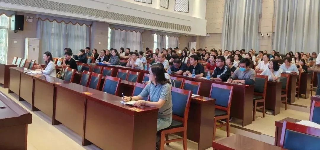 研真题夯基础 明策略精备考 | 商丘市2026年高考生物学专场研讨会在商丘市第一高级中学成功举办-第4张图片-四季读书网 研真题夯基础 明策略精备考 | 商丘市2026年高考生物学专场研讨会在商丘市第一高级中学成功举办-第4张图片-四季读书网