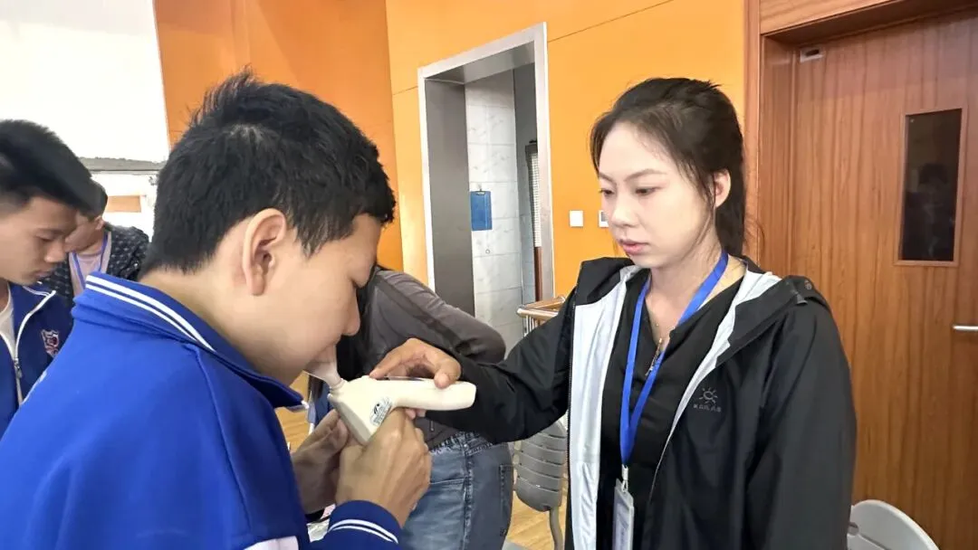 吉大英才·中考体测||以测促练强体魄 运动逐光展风采——记长春新区吉大英才教育集团八年级体育过程性考核-第15张图片-四季读书网 吉大英才·中考体测||以测促练强体魄 运动逐光展风采——记长春新区吉大英才教育集团八年级体育过程性考核-第15张图片-四季读书网