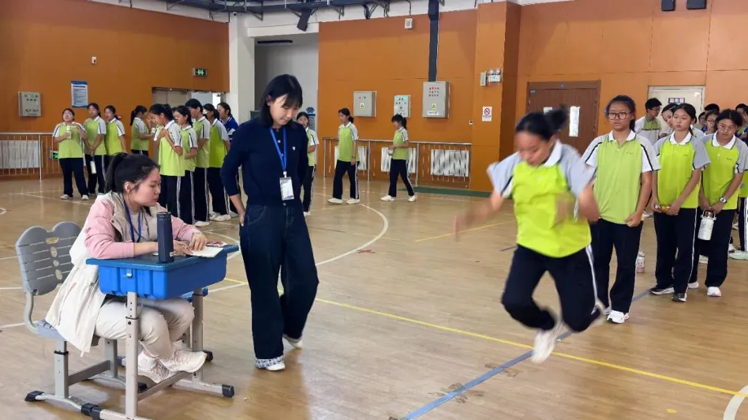 吉大英才·中考体测||以测促练强体魄 运动逐光展风采——记长春新区吉大英才教育集团八年级体育过程性考核-第45张图片-四季读书网 吉大英才·中考体测||以测促练强体魄 运动逐光展风采——记长春新区吉大英才教育集团八年级体育过程性考核-第45张图片-四季读书网