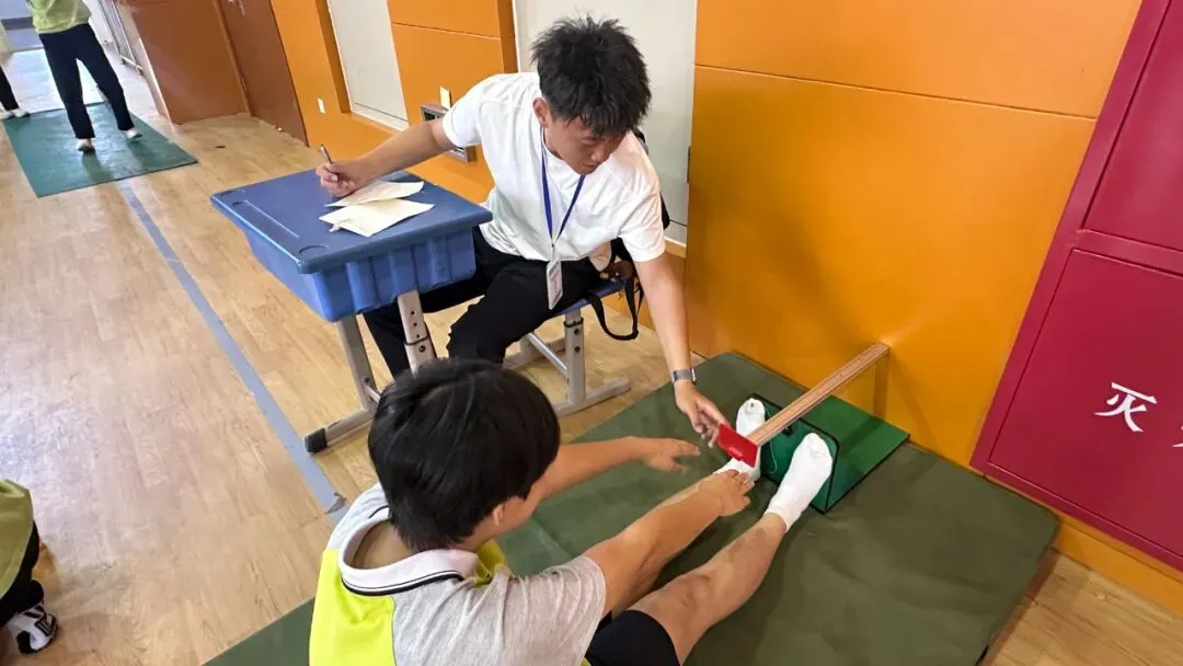 吉大英才·中考体测||以测促练强体魄 运动逐光展风采——记长春新区吉大英才教育集团八年级体育过程性考核-第30张图片-四季读书网