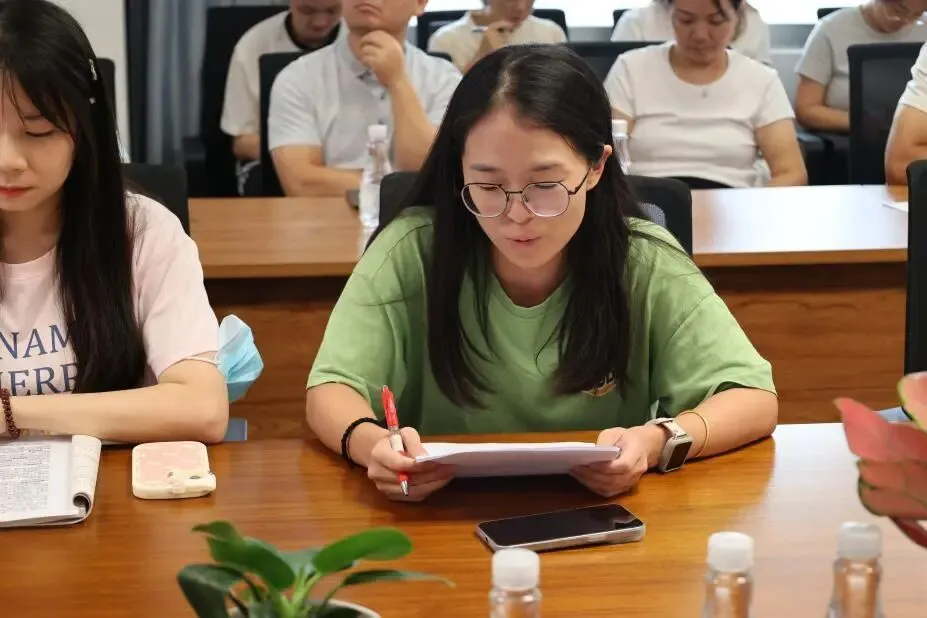 传经送宝研中考 析微提质启新程——新老初三经验交流暨两次考试质量分析会-第12张图片-四季读书网 传经送宝研中考 析微提质启新程——新老初三经验交流暨两次考试质量分析会-第12张图片-四季读书网