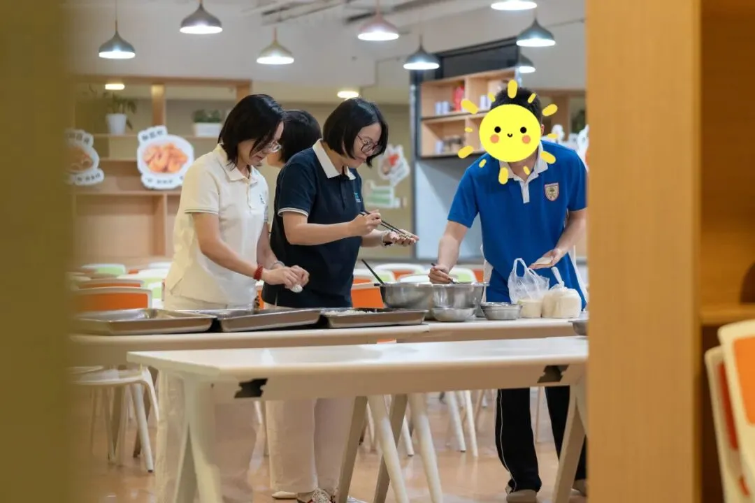 揭秘!大朋友高考学校的中秋这样过!-第9张图片-四季读书网 揭秘!大朋友高考学校的中秋这样过!-第9张图片-四季读书网