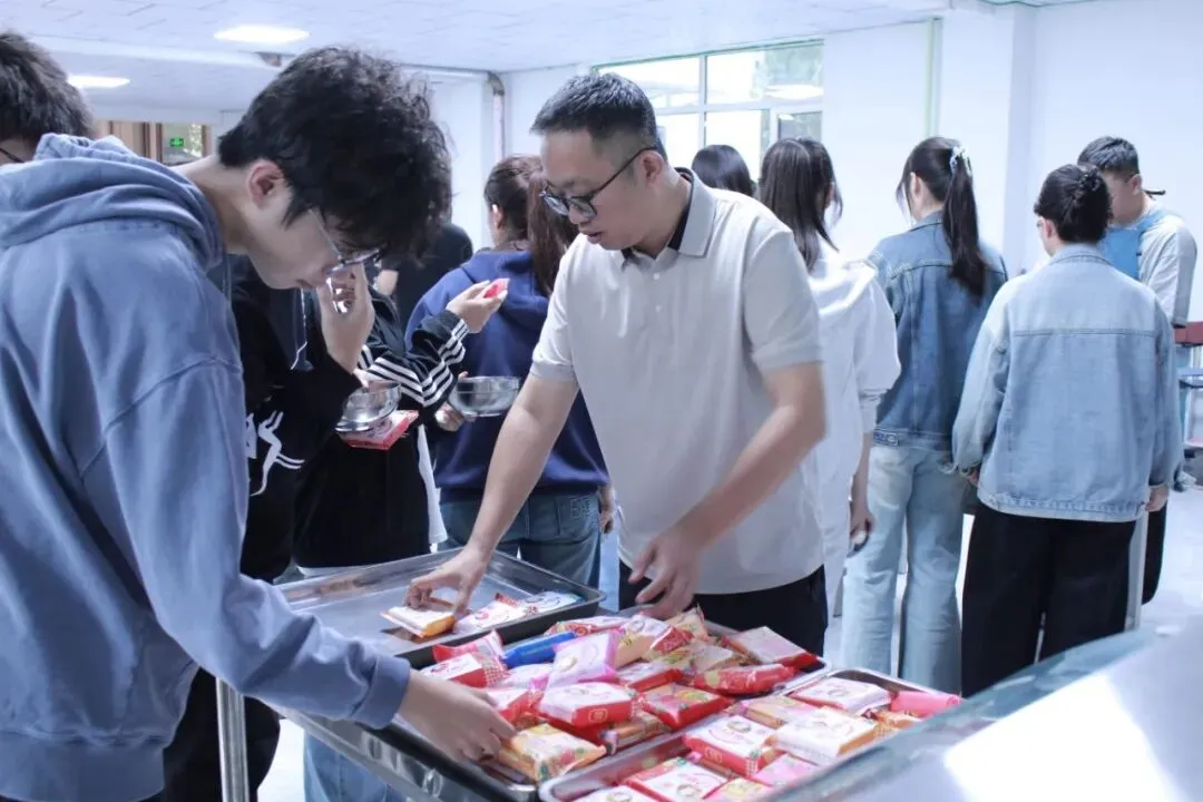 月满中秋,情暖博知|塞上博知高考补习学校中秋佳节祝福-第12张图片-四季读书网