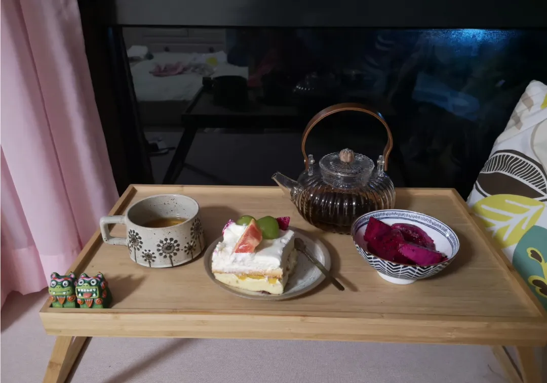 初三女儿 | 中秋最戳人的遗憾,我们的飘窗赏月时光,再也回不去了-第1张图片-四季读书网 初三女儿 | 中秋最戳人的遗憾,我们的飘窗赏月时光,再也回不去了-第1张图片-四季读书网