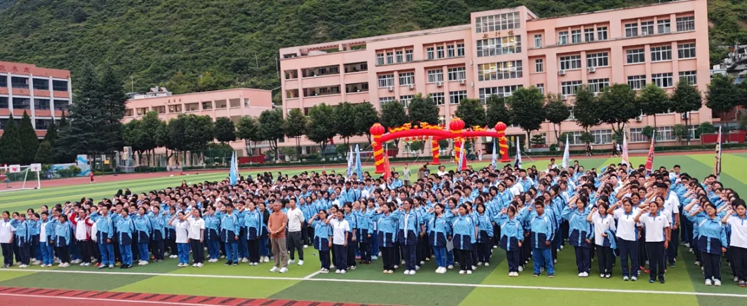 鏖战二百六十天 决胜中高考-第15张图片-四季读书网 鏖战二百六十天 决胜中高考-第15张图片-四季读书网