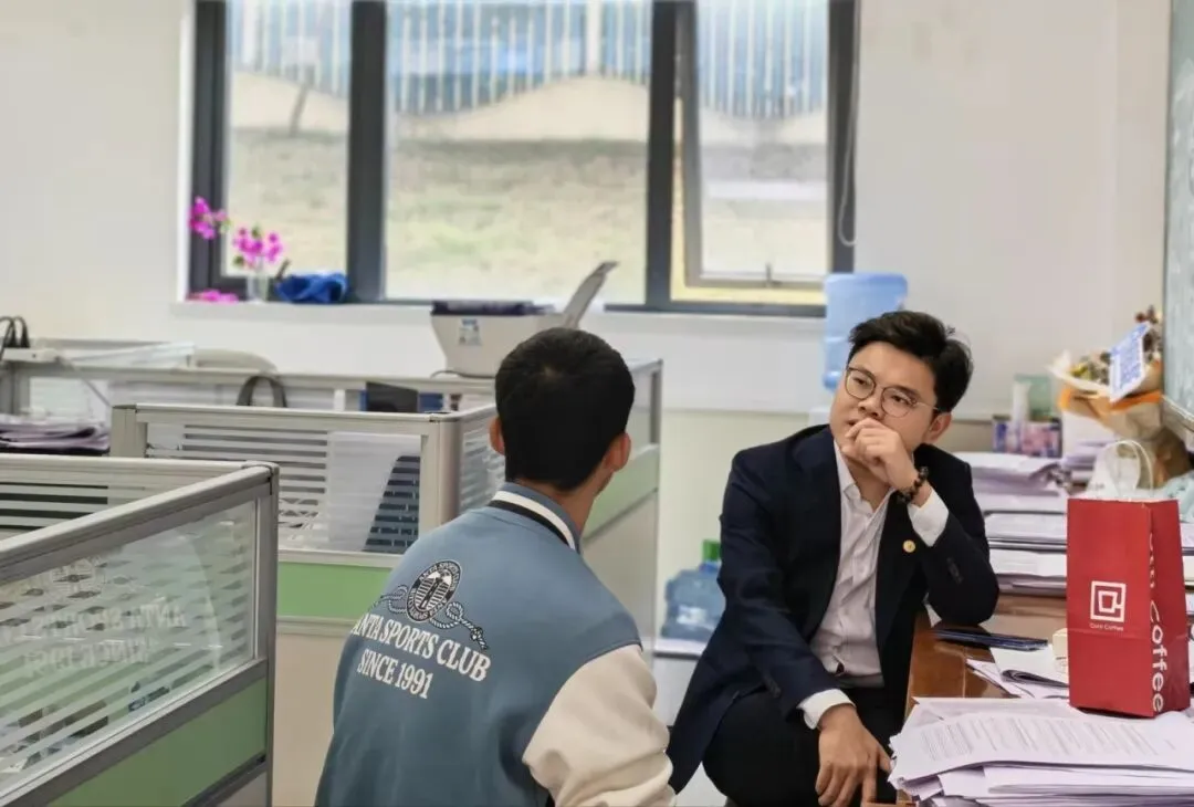 科技赋能启新篇 砺剑鏖战迎高考| 高2027届AI冲刺营开营纪实-第33张图片-四季读书网 科技赋能启新篇 砺剑鏖战迎高考| 高2027届AI冲刺营开营纪实-第33张图片-四季读书网
