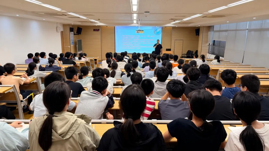 喜报!全员满分!星澜学子泳战中考,旗开得胜!-第11张图片-四季读书网 喜报!全员满分!星澜学子泳战中考,旗开得胜!-第11张图片-四季读书网