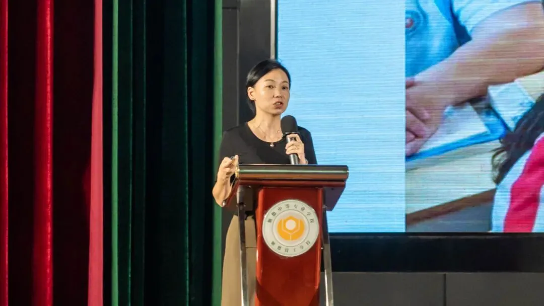 凝心聚力备月考,笃行实干向高考 | 24级召开第二次学生集会-第3张图片-四季读书网 凝心聚力备月考,笃行实干向高考 | 24级召开第二次学生集会-第3张图片-四季读书网
