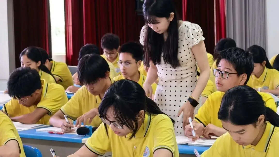 聚焦中考化学 共研提质增效——我校成功承办芝罘区初中化学试题暨质量分析研讨会-第11张图片-四季读书网