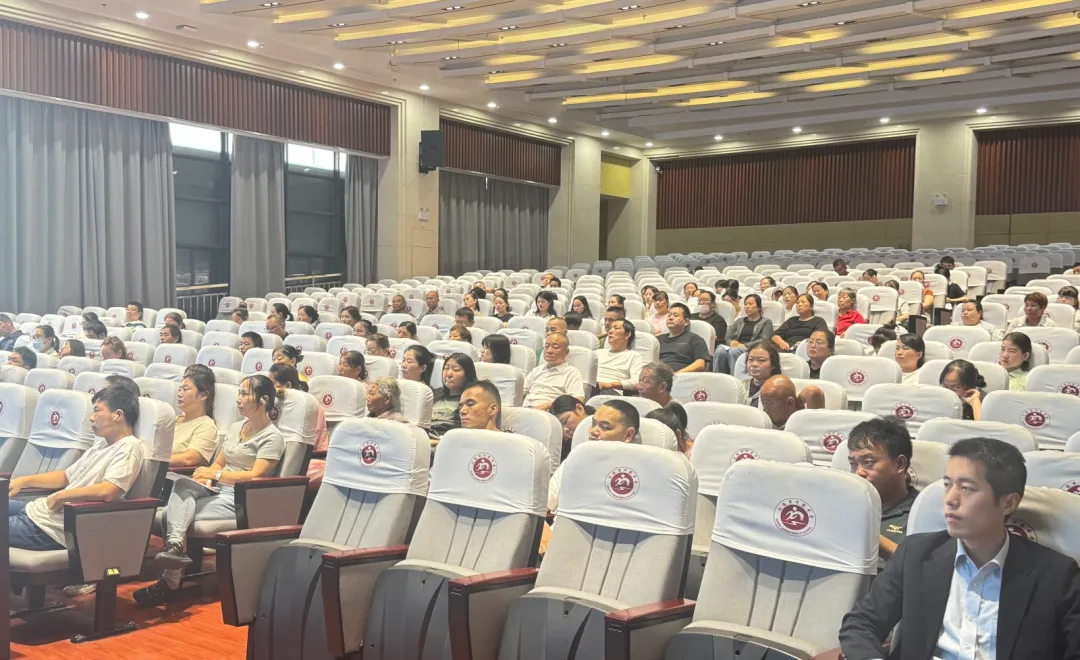 家校同心,护航初二——下蜀中学初二年级家长会-第15张图片-四季读书网 家校同心,护航初二——下蜀中学初二年级家长会-第15张图片-四季读书网