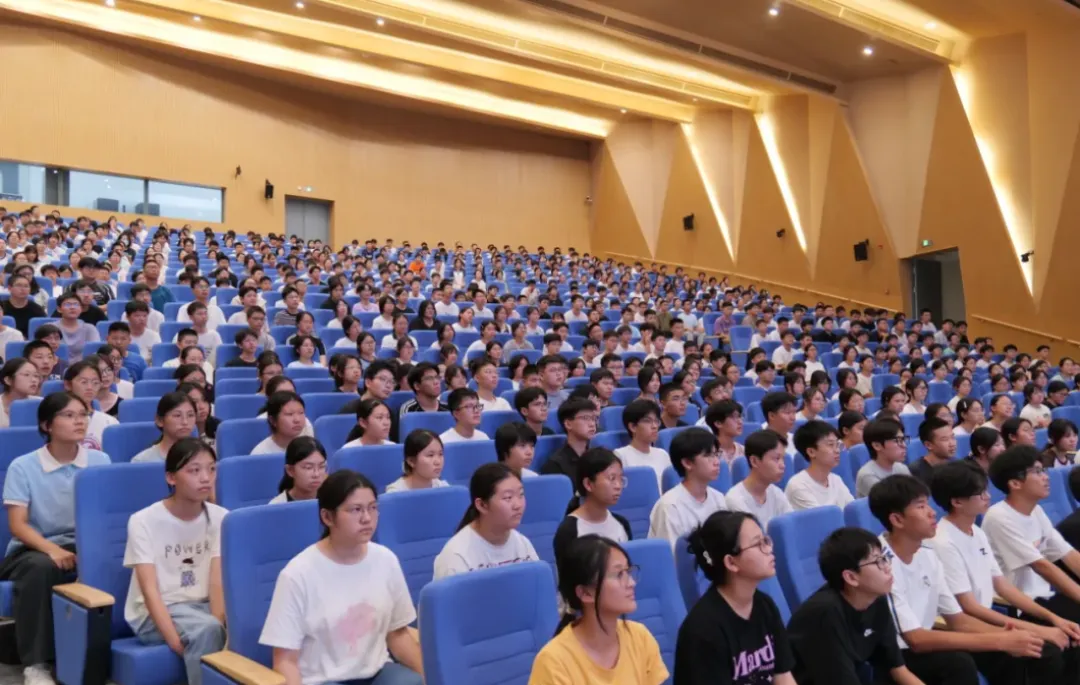 2027中考家长速存:昆山1.65万个普高学位怎么分布?6所四星+3所三星+8所民办全盘点-第5张图片-四季读书网 2027中考家长速存:昆山1.65万个普高学位怎么分布?6所四星+3所三星+8所民办全盘点-第5张图片-四季读书网