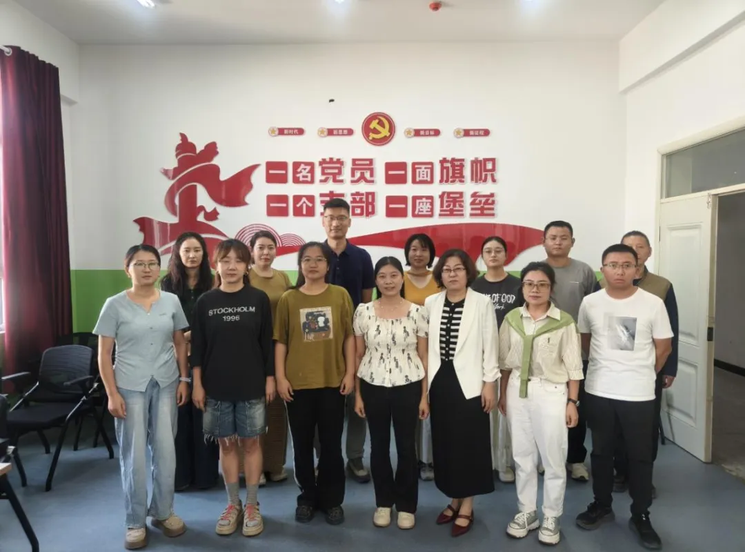 复盘中考得失 聚力启备新程 ——喀什第二中学东城校区2026届初三年级总结暨2027届备考经验交流活动顺利举行-第24张图片-四季读书网 复盘中考得失 聚力启备新程 ——喀什第二中学东城校区2026届初三年级总结暨2027届备考经验交流活动顺利举行-第24张图片-四季读书网