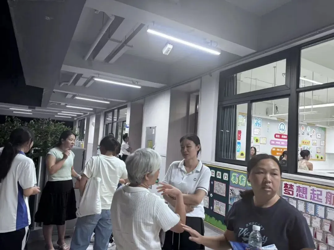 读懂初二,直面初三|这场家校之约,为青春成长赋能-第14张图片-四季读书网 读懂初二,直面初三|这场家校之约,为青春成长赋能-第14张图片-四季读书网
