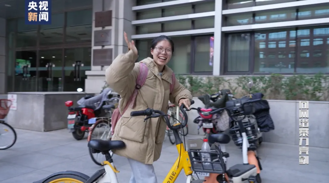曾因“高考百日誓师”热血演讲遭网暴的女孩符文迪,已保研至中国人民大学,将就读新闻传播学专业-第18张图片-四季读书网