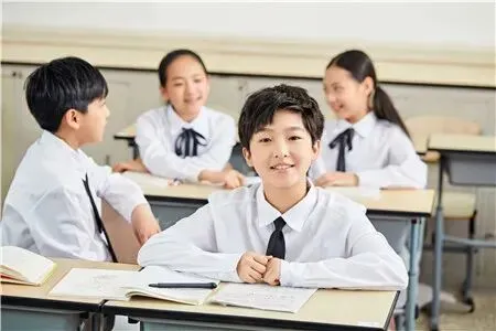 西安未央区中考第一批次高中汇总!六所公办高中学校详细解读-第9张图片-四季读书网 西安未央区中考第一批次高中汇总!六所公办高中学校详细解读-第9张图片-四季读书网