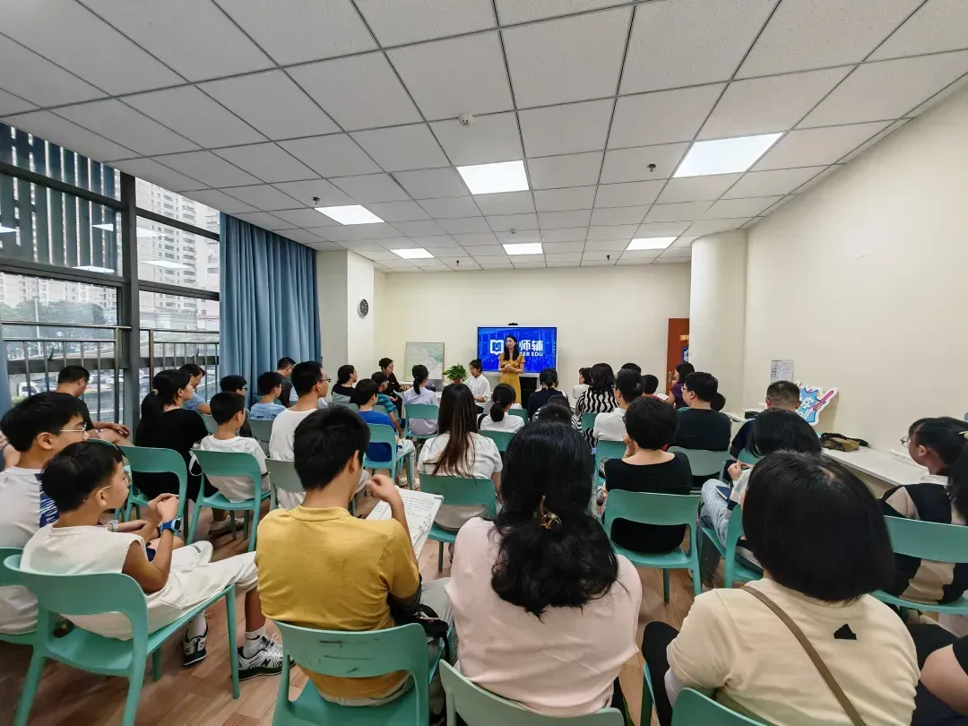 高考693分北大&珠海一中学姐高分经验出圈,9月26日干货直播来了!-第3张图片-四季读书网