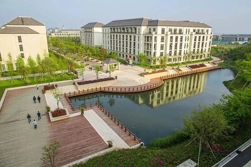高考500分以内,想走师范路线,这5所省属师范大学录取分数低,26届生及家长重点了解-第1张图片-四季读书网 高考500分以内,想走师范路线,这5所省属师范大学录取分数低,26届生及家长重点了解-第1张图片-四季读书网