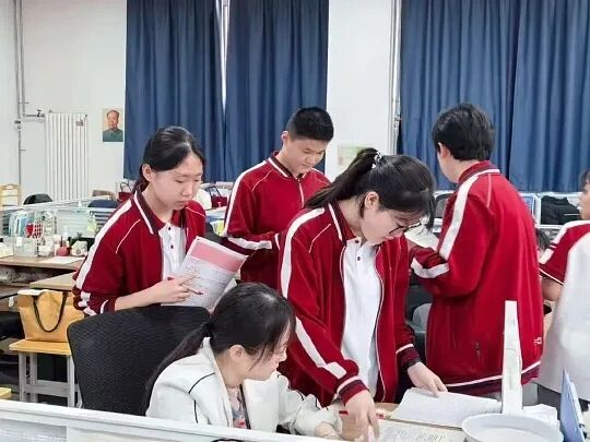 中秋收心|假期落幕,初三备考不能停下脚步-第1张图片-四季读书网 中秋收心|假期落幕,初三备考不能停下脚步-第1张图片-四季读书网