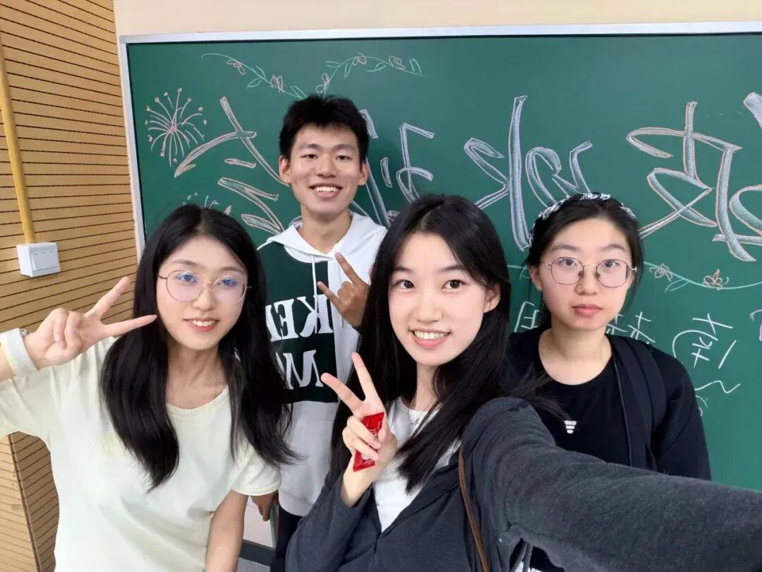 【青年说】王棋:从中考626分到南大,我在分校的三年时光-第18张图片-四季读书网 【青年说】王棋:从中考626分到南大,我在分校的三年时光-第18张图片-四季读书网