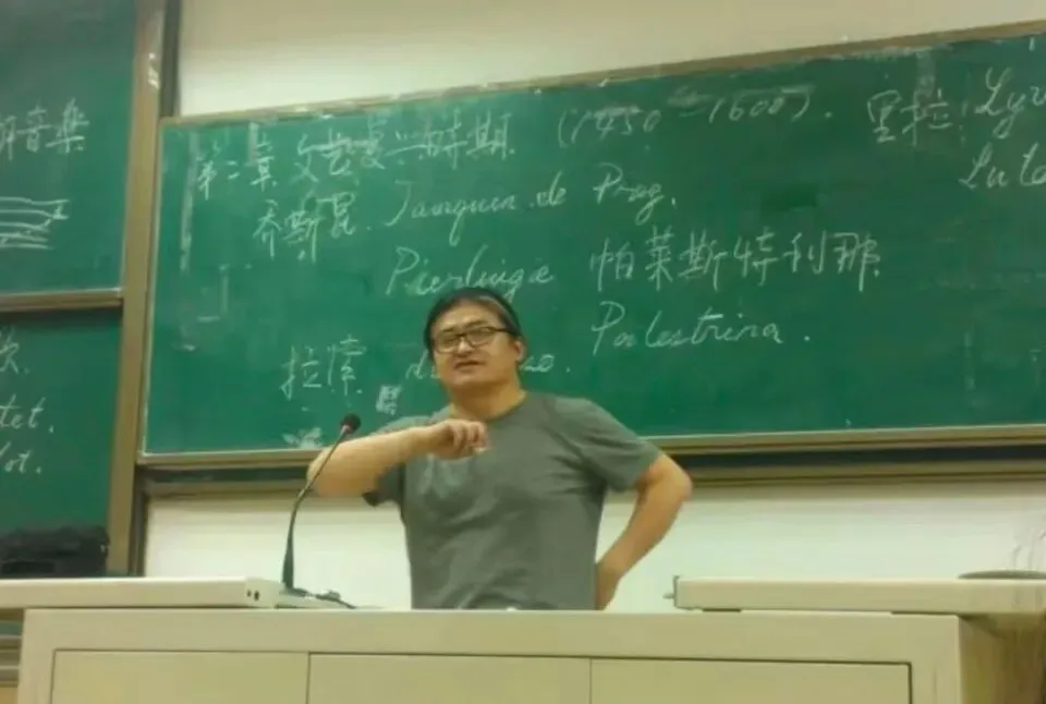那个唱《好汉歌》的刘欢走了,他当年高考填的志愿,值得每位家长深思!-第4张图片-四季读书网