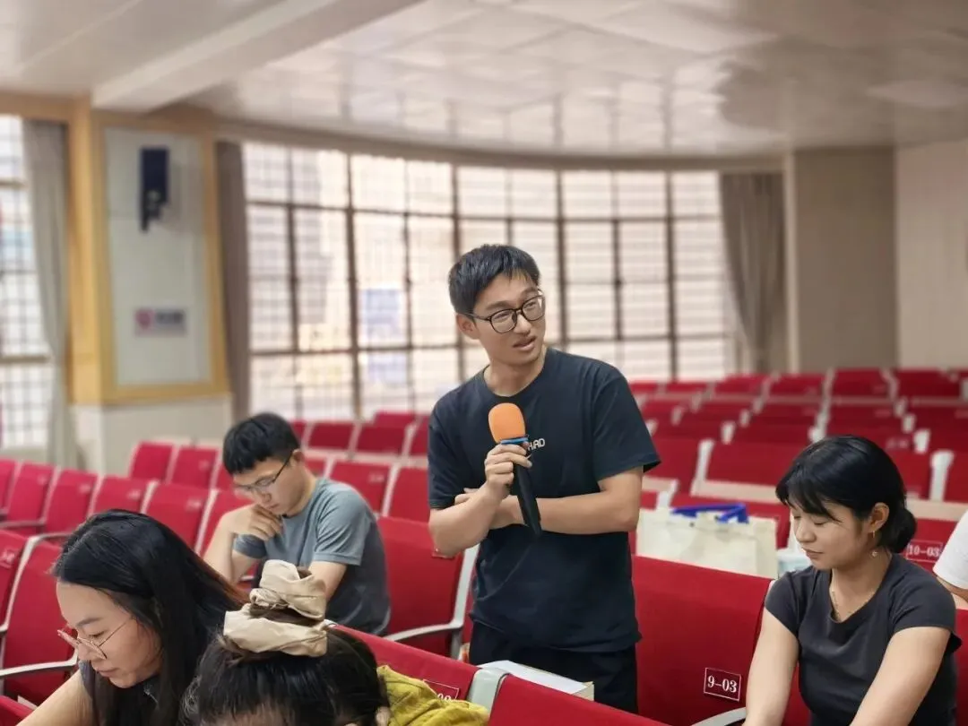 弘扬教育家精神 深研中考明方向-第24张图片-四季读书网