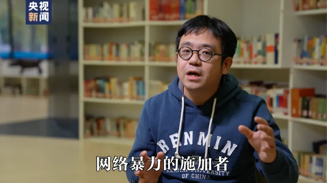 曾因高考誓师大会上热血演讲遭网暴的女孩符文迪,已保研至中国人民大学,将就读新闻传播学专业-第9张图片-四季读书网