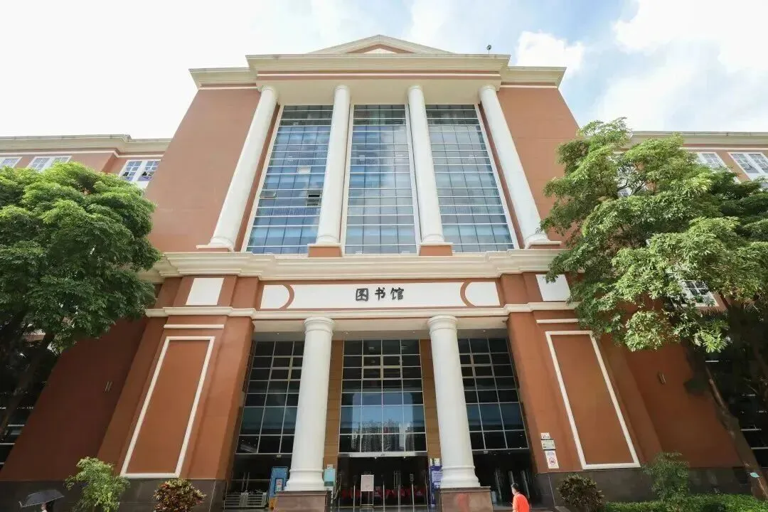 盘点广东12所最美大学!春季高考可报!本专科都有!-第54张图片-四季读书网