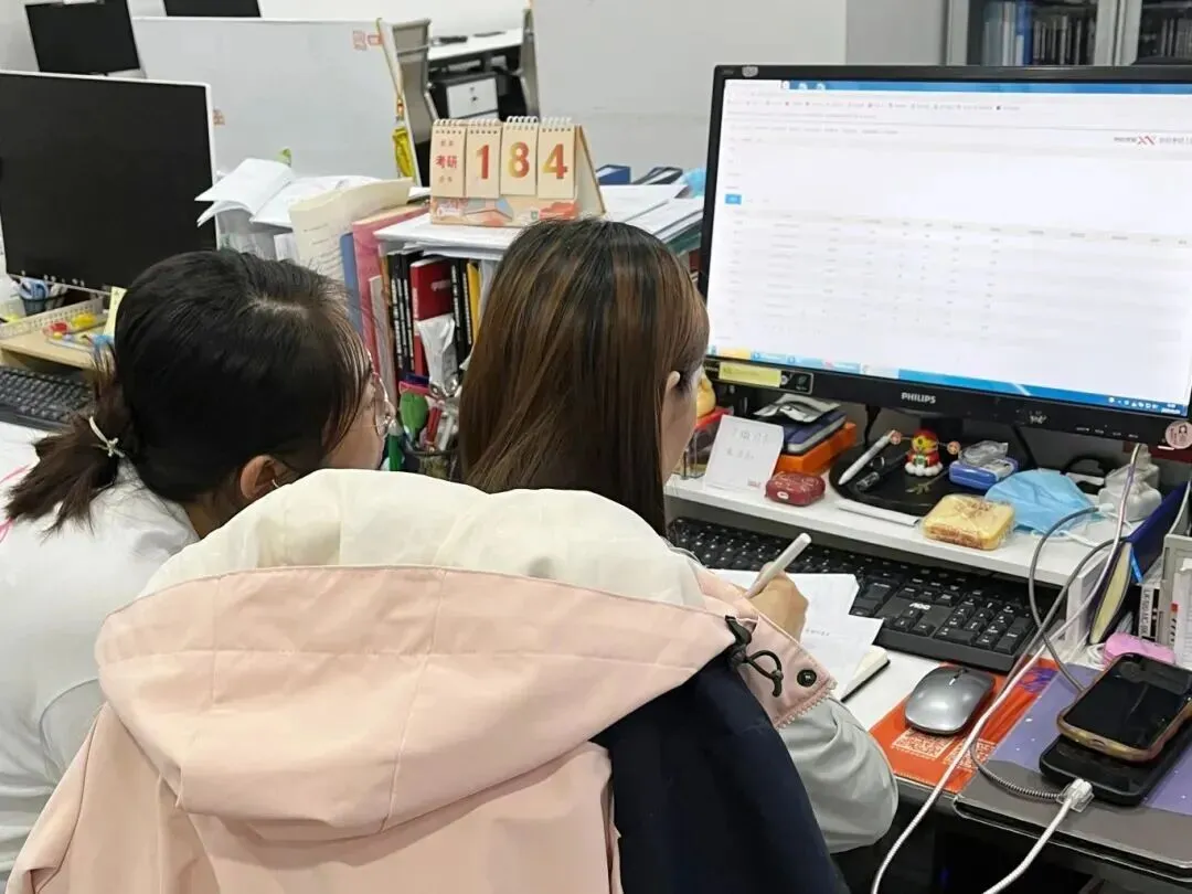 27考研冲刺如何抢分?面授+督学+模考,学府考研助你高效突破瓶颈!-第16张图片-四季读书网