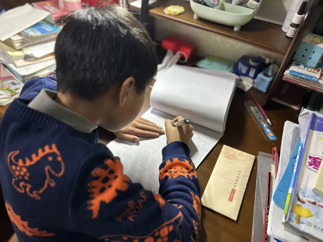 不想卷, 我带初二儿子到泰国读书, 没想到现实和想象还真不一样…-第4张图片-四季读书网