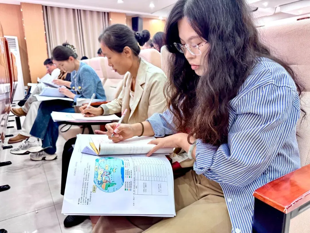 牡丹区初三地理一轮复习研讨会在文苑学校圆满举行-第17张图片-四季读书网