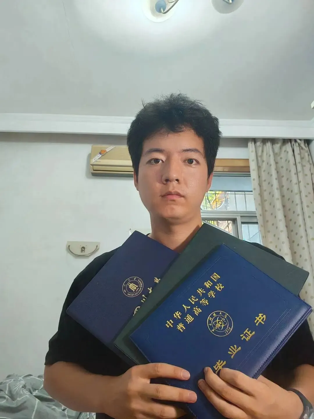 30岁985硕士重新高考从头攻读文科专业,本人回应“挤占高考名额”等争议!-第3张图片-四季读书网