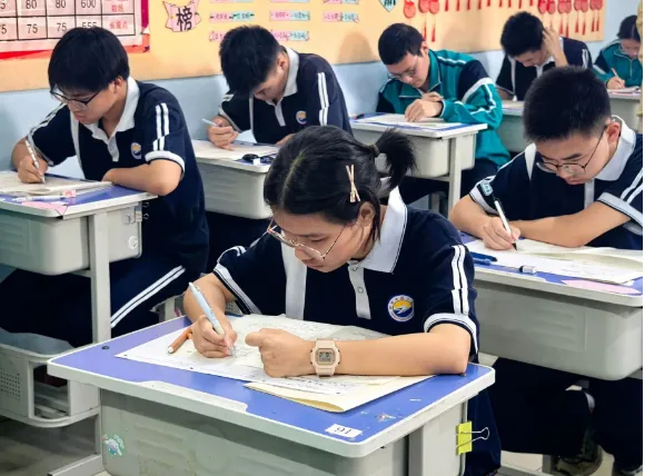 老师不会明说,但考场真管用:初二升初三各科“偷分”技巧大全-第1张图片-四季读书网