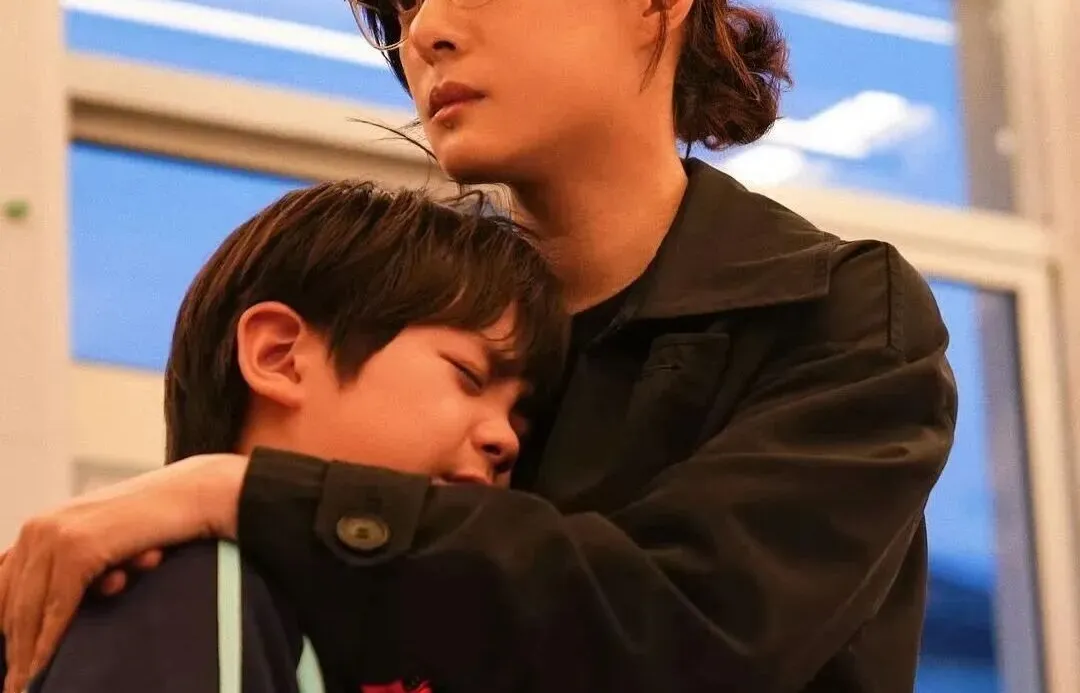 老大高考结束后,妈妈突然惊觉:欠老二的这笔“账”,早晚要还-第2张图片-四季读书网