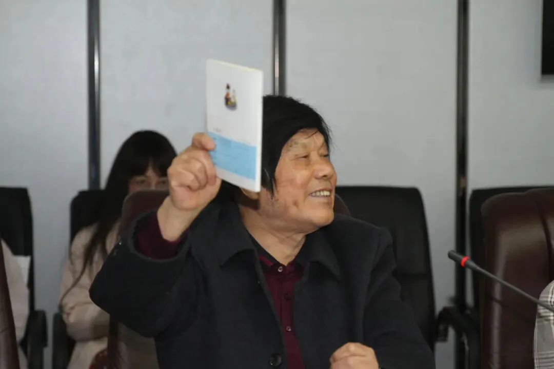 老大高考结束后,妈妈突然惊觉:欠老二的这笔“账”,早晚要还-第43张图片-四季读书网