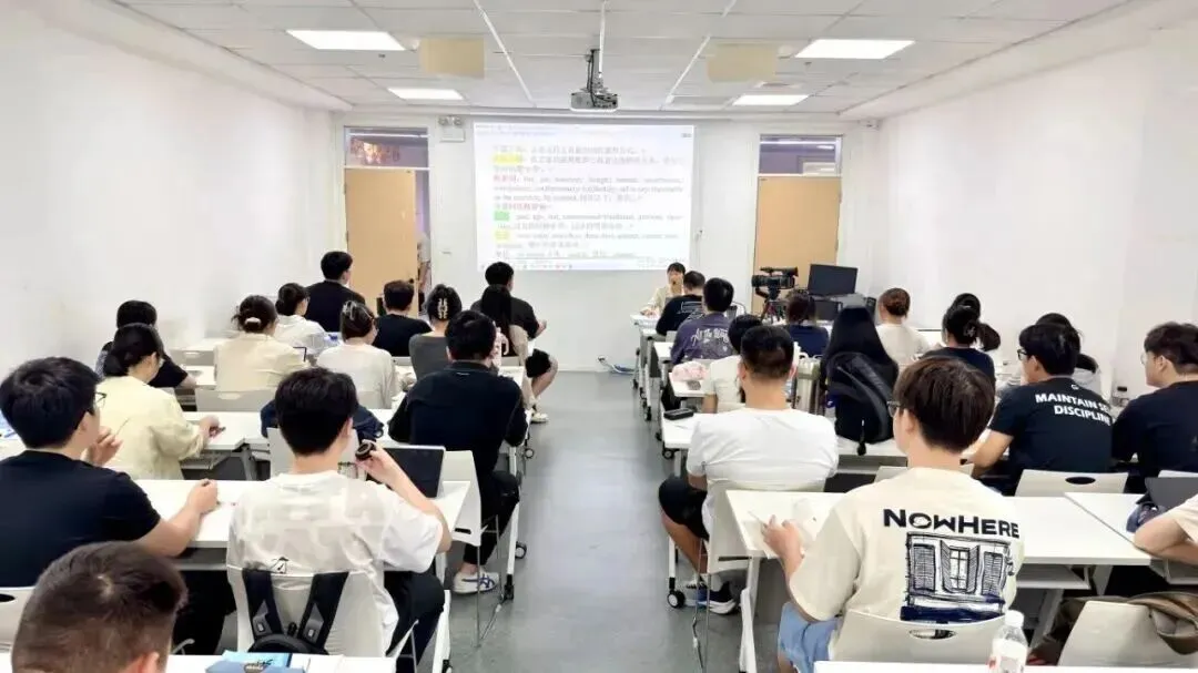 学府考研【冲刺破茧营】:系统梳理考点+模考打磨答题节奏,27 考研考前一搏仍能抢分!-第2张图片-四季读书网 学府考研【冲刺破茧营】:系统梳理考点+模考打磨答题节奏,27 考研考前一搏仍能抢分!-第2张图片-四季读书网