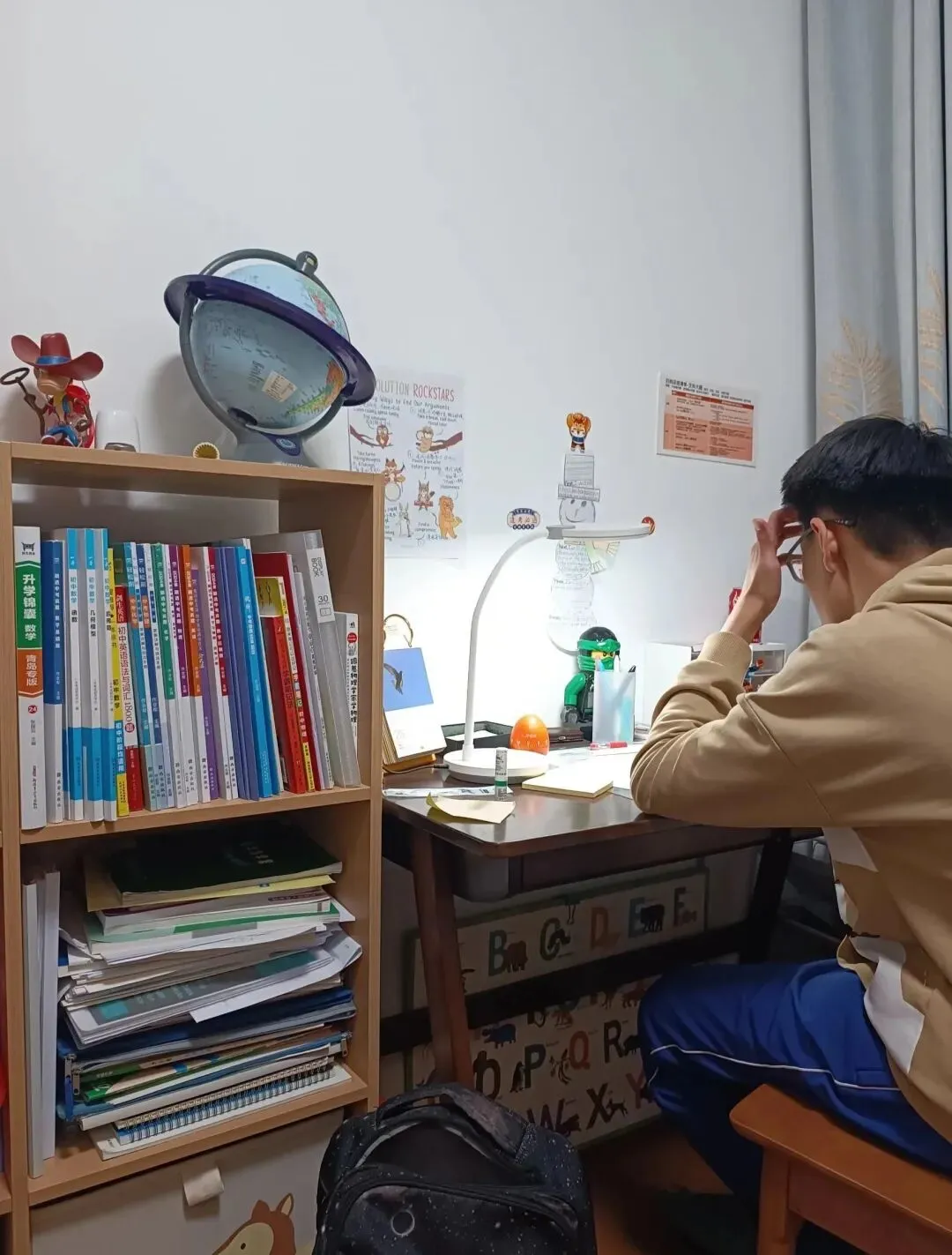 初二暑假不狠,初三地位不稳-第2张图片-四季读书网