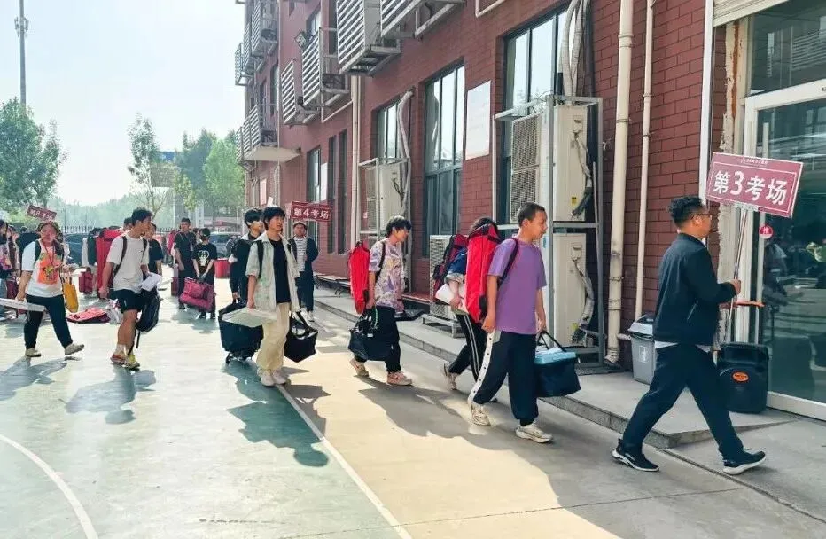 初三年级开始报名了! | 第七届唐山市美术中考模拟考试-第21张图片-四季读书网
