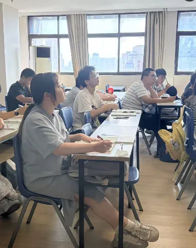 江阴本地26年职教高考秋季班招生中-第2张图片-四季读书网 江阴本地26年职教高考秋季班招生中-第2张图片-四季读书网