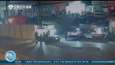 初二男生出手相助一对母女,被醉汉殴打拒不还手!-第6张图片-四季读书网 初二男生出手相助一对母女,被醉汉殴打拒不还手!-第6张图片-四季读书网