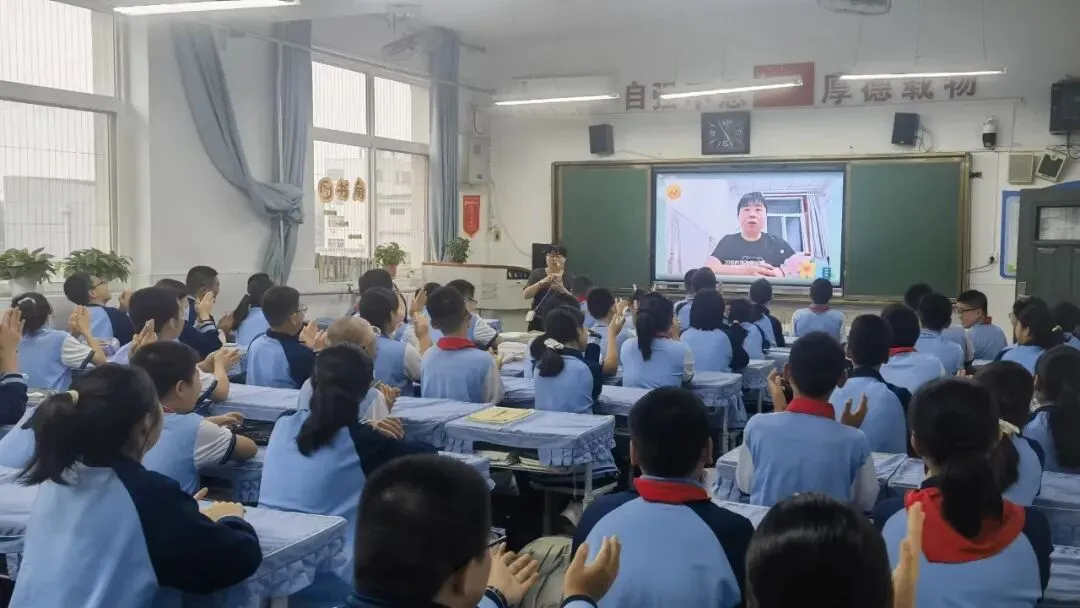 【励志活动】| 彩虹初中初二年级“见贤思齐励心志 笃行不怠向未来”励志活动-第33张图片-四季读书网 【励志活动】| 彩虹初中初二年级“见贤思齐励心志 笃行不怠向未来”励志活动-第33张图片-四季读书网