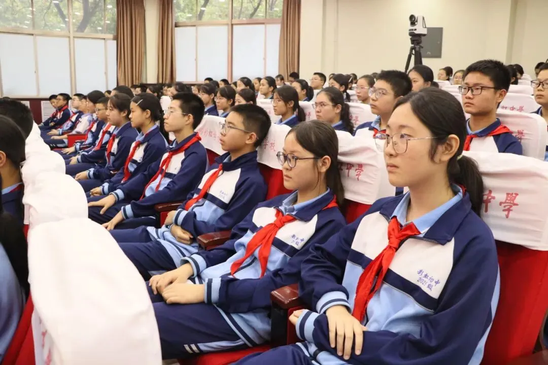 【励志活动】| 彩虹初中初二年级“见贤思齐励心志 笃行不怠向未来”励志活动-第38张图片-四季读书网 【励志活动】| 彩虹初中初二年级“见贤思齐励心志 笃行不怠向未来”励志活动-第38张图片-四季读书网