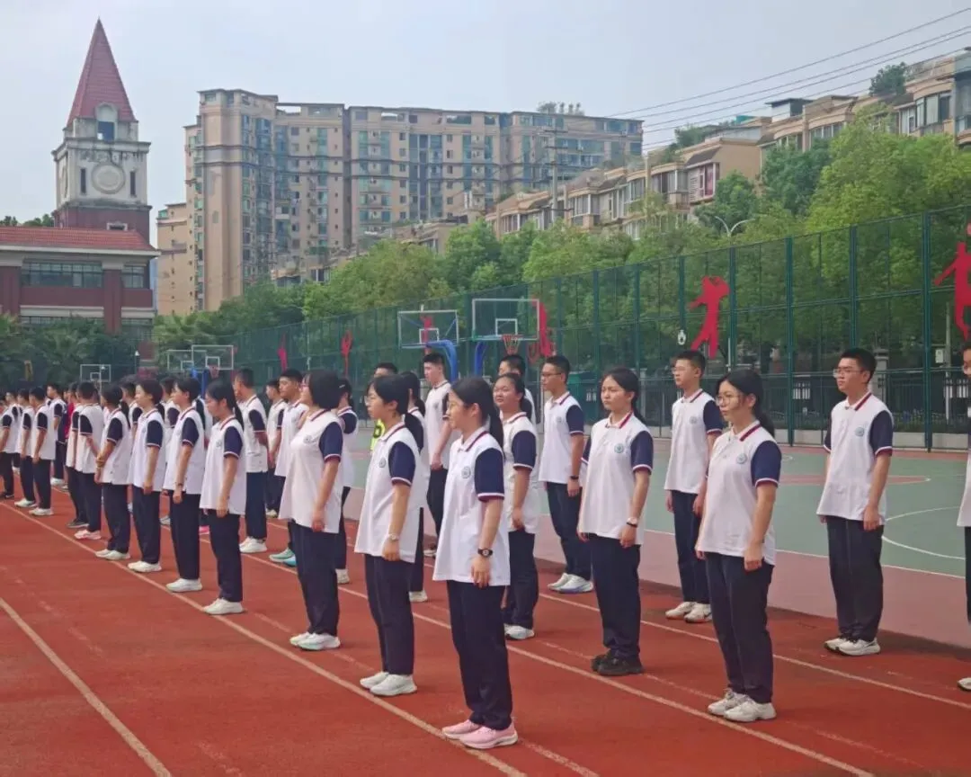 月圆盛世,少年笃行——记初三上学期第四周班史-第20张图片-四季读书网 月圆盛世,少年笃行——记初三上学期第四周班史-第20张图片-四季读书网