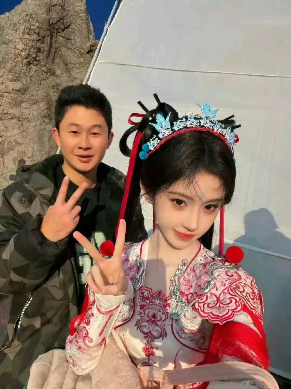 还没开播就登上试卷?鞠婧祎这部新剧有点东西-第8张图片-四季读书网