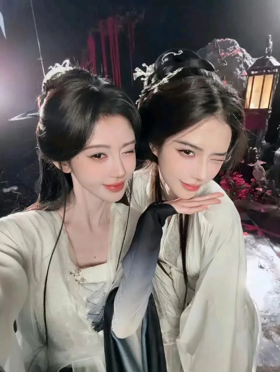 还没开播就登上试卷?鞠婧祎这部新剧有点东西-第9张图片-四季读书网