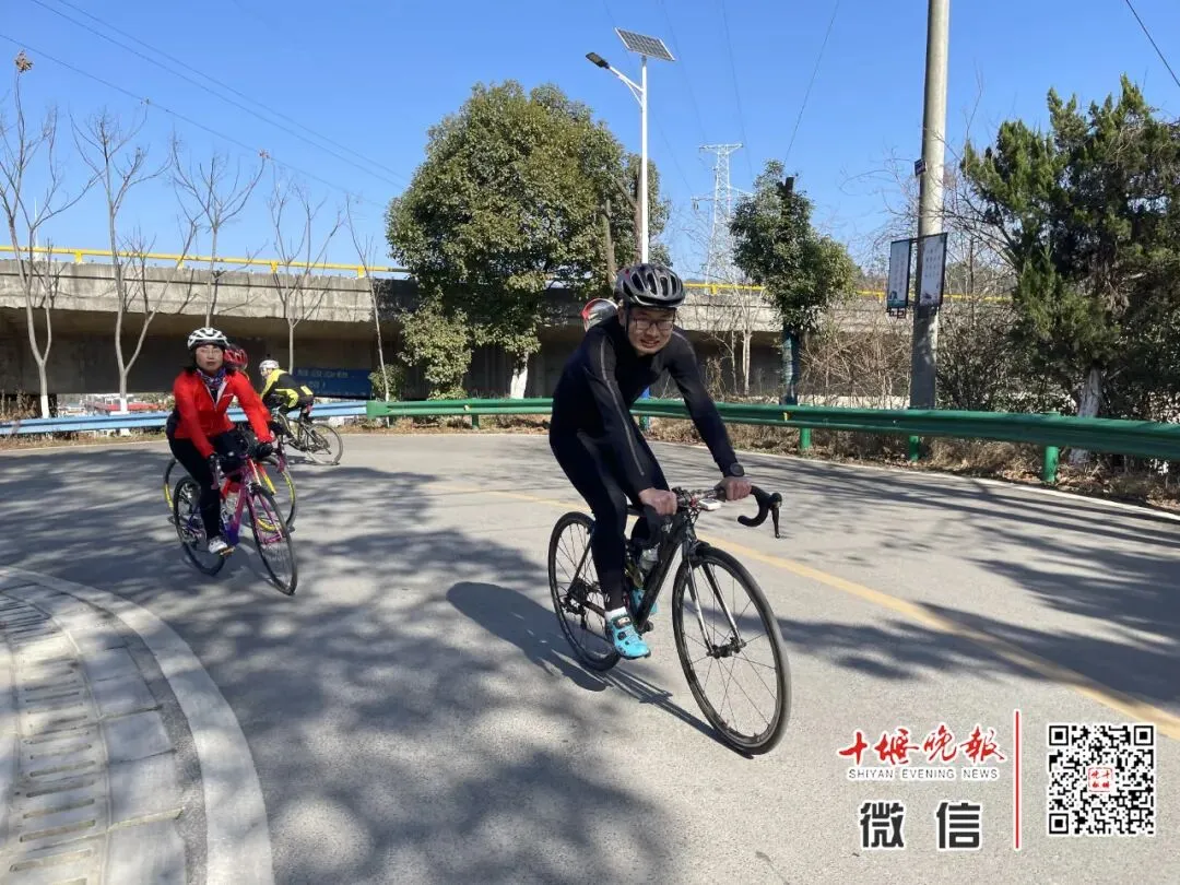 大年初三19:30,这个十堰小伙做到了!-第12张图片-四季读书网