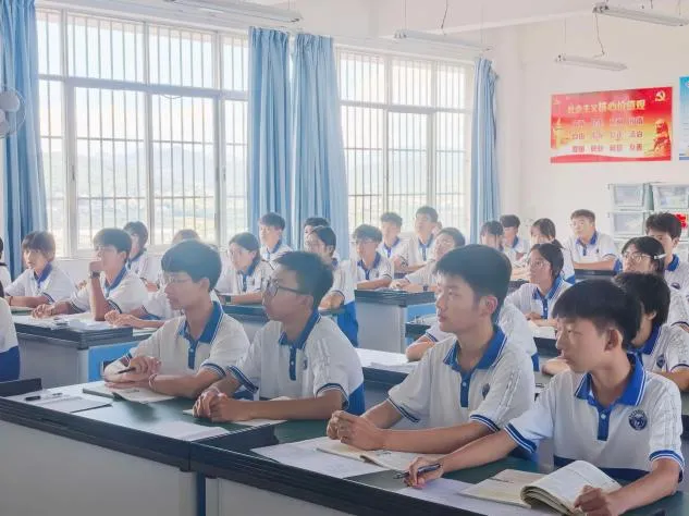 景东一中教育集团2027年中考备考联合教研活动-第12张图片-四季读书网