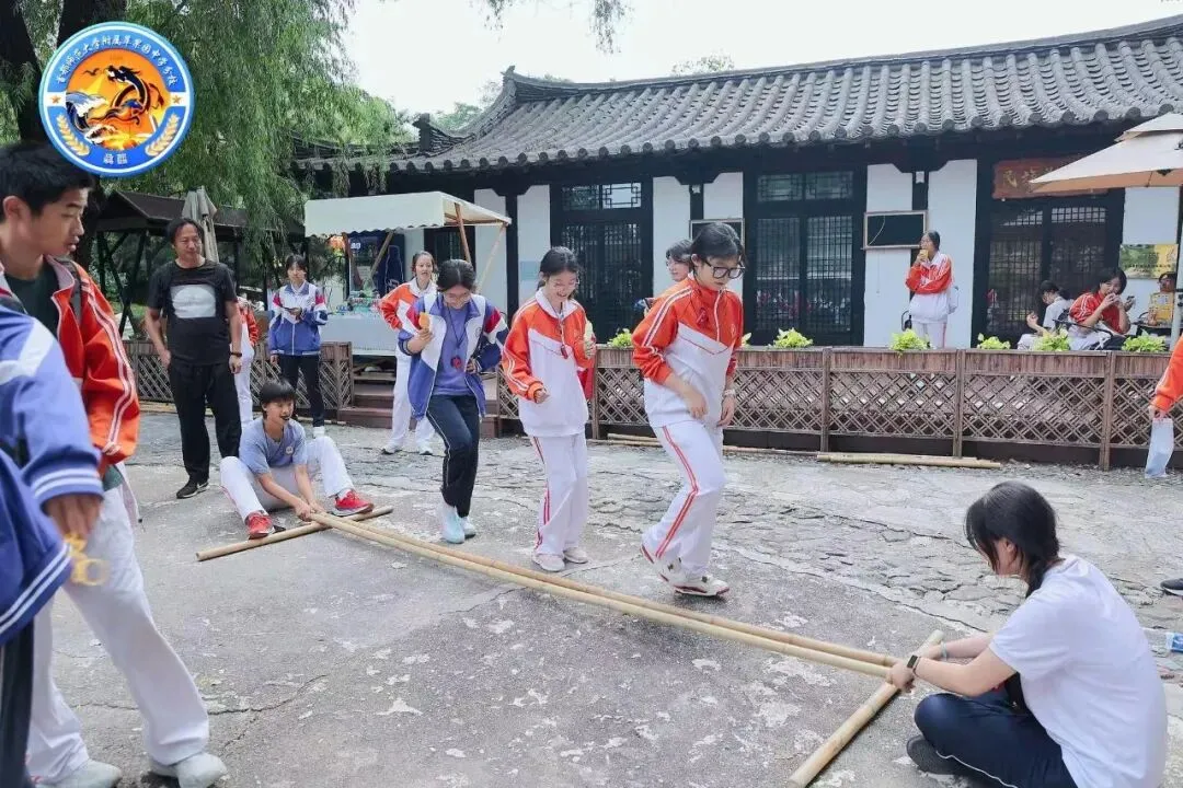 初三年级丨同心筑梦中华民族共同体——驫龘年级走进中华民族园开展综合实践研学活动-第10张图片-四季读书网